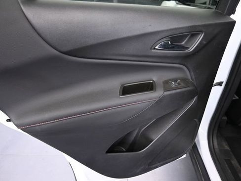 Used 2023 Chevrolet Equinox RS w/ RS Leather Package FWD image 31