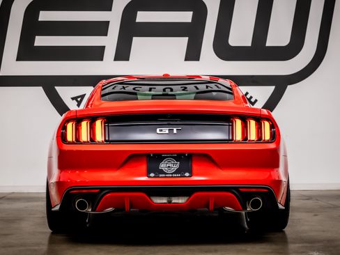Used 2017 Ford Mustang GT Premium RWD image 11