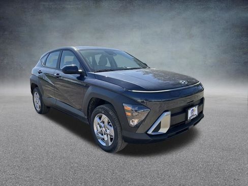 Used 2026 Hyundai Kona SE image 7