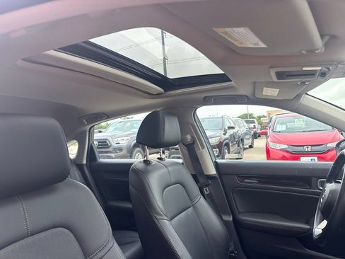 Used 2023 Honda Civic EX-L image 27