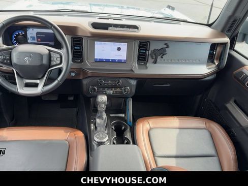 Used 2022 Ford Bronco Outer Banks AWD/4WD image 11