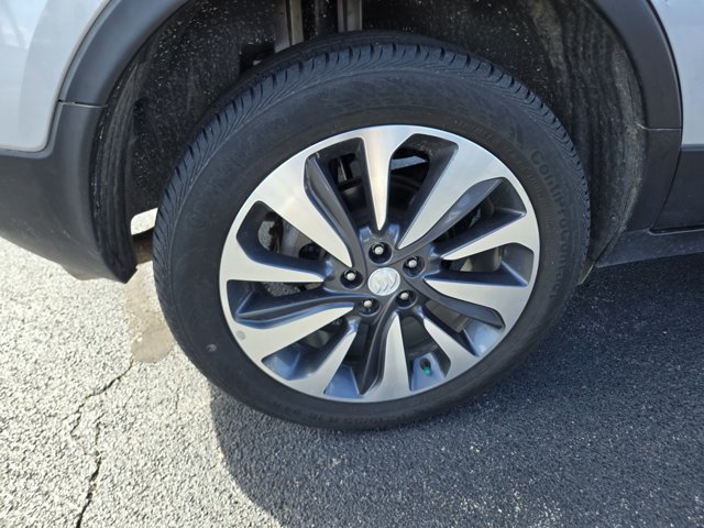 Used 2022 Buick Encore Preferred w/ Safety Package II AWD/4WD image 44