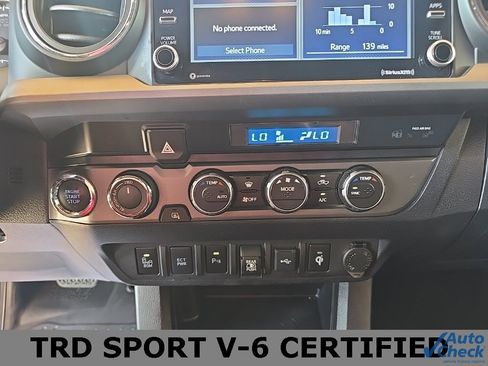 Used 2022 Toyota Tacoma TRD Sport image 30