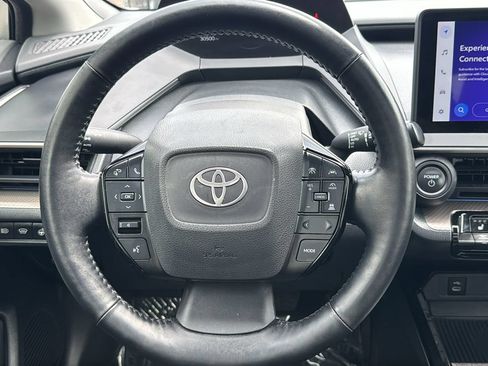 Used 2024 Toyota Prius XLE FWD image 23