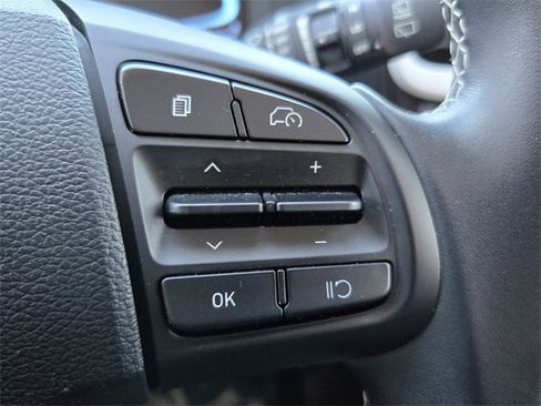 Certified 2023 Hyundai Venue Limited image 22