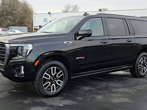 Certified 2022 GMC Yukon XL AT4 w/ Max Trailering Package image 8
