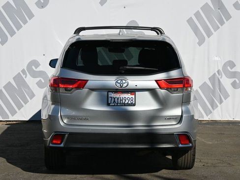 Used 2017 Toyota Highlander Limited image 5