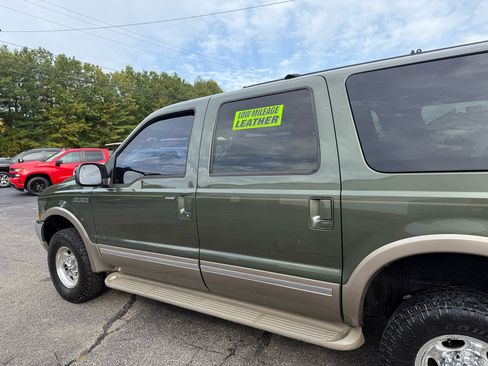 Used 2002 Ford Excursion Limited image 11