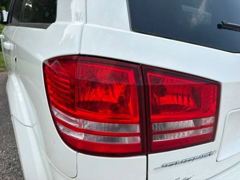 Used 2017 Dodge Journey SE w/ Flexible Seating Group FWD image 7