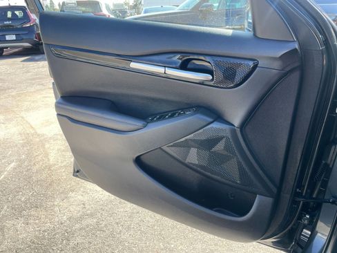 Used 2025 Kia Seltos S image 18