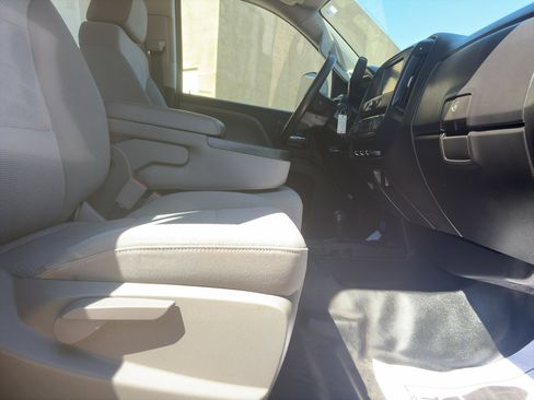 Used 2019 Chevrolet Silverado 2500 W/T AWD/4WD image 25