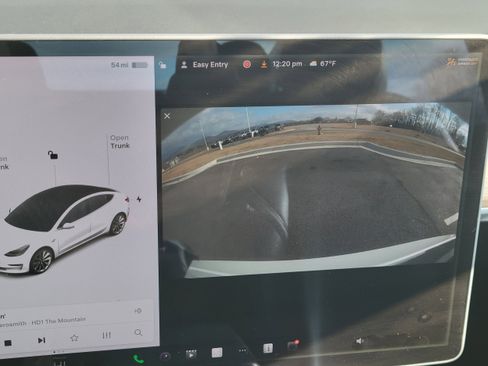 Used 2020 Tesla Model 3 Standard Range Plus image 22