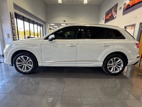 Used 2025 Audi Q7 3.0T Premium Plus w/ Premium Plus Package image 2
