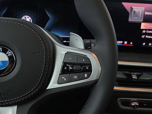 New 2026 BMW X5 xDrive40i w/ M Sport Package image 18