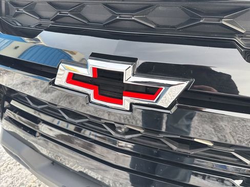 Used 2024 Chevrolet Colorado ZR2 w/ Technology Package image 39