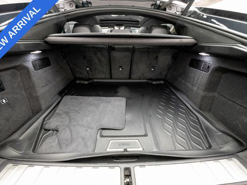Used 2022 BMW X6 xDrive40i w/ M Sport Package AWD/4WD image 34