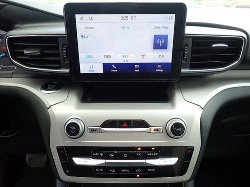 Used 2023 Ford Explorer XLT w/ Equipment Group 202A image 29