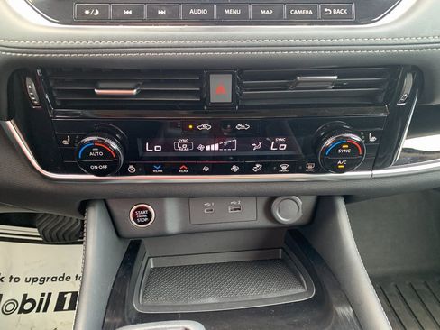 Used 2022 Nissan Rogue SL w/ SL Premium Package image 19