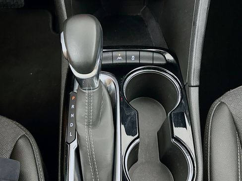 Used 2025 Buick Encore GX Preferred FWD image 24