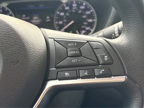 Used 2024 Nissan Sentra SV image 16