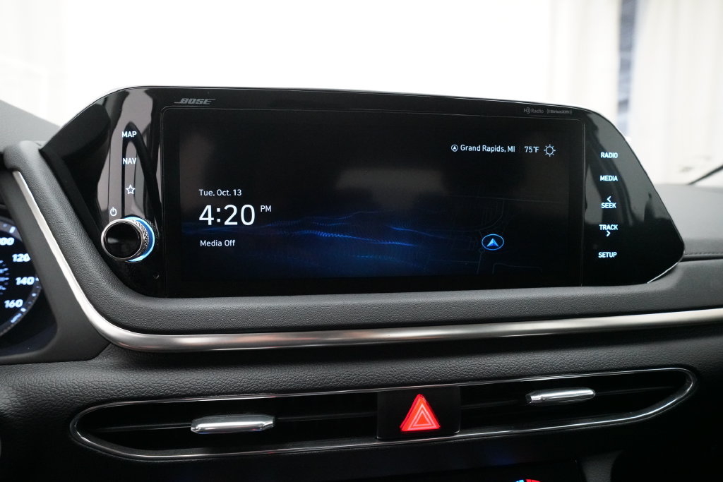 Used 2023 Hyundai Sonata SEL FWD image 6