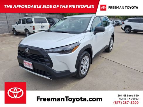 Used 2026 Toyota Corolla Cross L FWD image 1