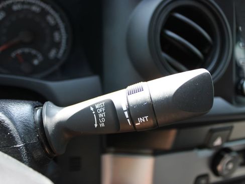 Used 2021 Toyota Tacoma SR w/ SR Convenience Package RWD image 22