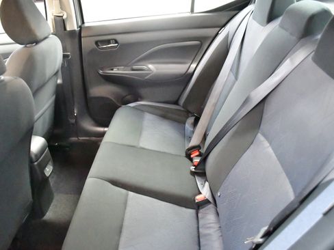 Used 2025 Nissan Versa SV image 18