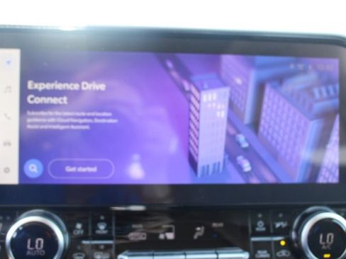 New 2026 Toyota Highlander Platinum AWD/4WD image 19
