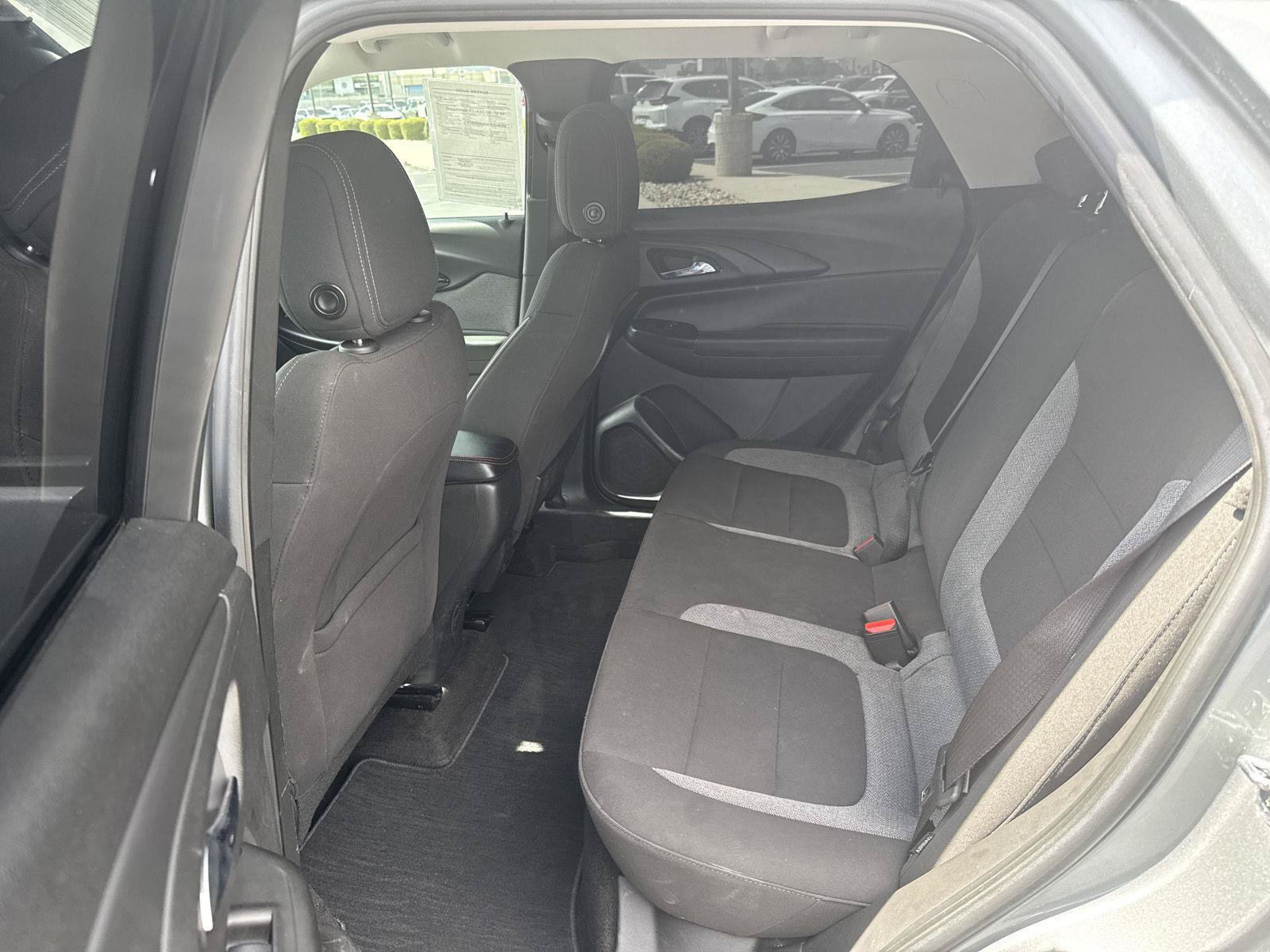 Used 2023 Chevrolet TrailBlazer LT FWD image 14
