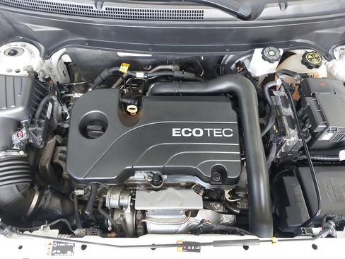 Used 2020 Chevrolet Equinox LT FWD image 30