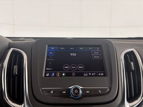 Certified 2024 Chevrolet Equinox LT w/ LPO, Floor Liner Package image 16