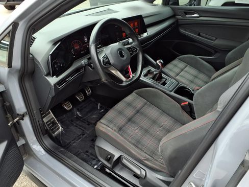 Used 2022 Volkswagen GTI SE FWD image 13