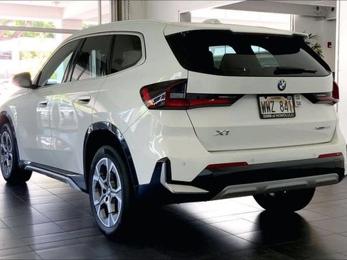 Used 2023 BMW X1 xDrive28i AWD/4WD image 5