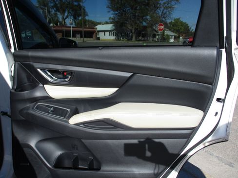 Used 2020 Subaru Ascent Limited w/ Technology Package AWD/4WD image 23