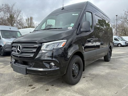 New 2026 Mercedes-Benz Sprinter 2500 image 3