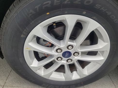 Used 2021 Ford Escape SE FWD image 31