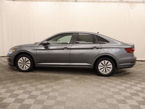 Used 2019 Volkswagen Jetta S w/ Driver Assistance Package FWD image 2