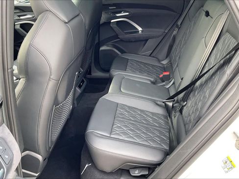 New 2025 Audi SQ5 Premium Plus image 17