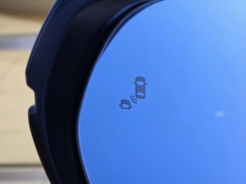 Used 2018 Honda CR-V Touring image 31