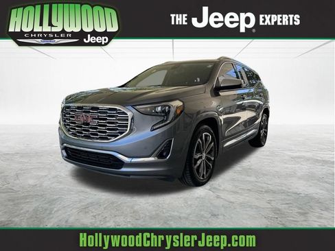 Used 2018 GMC Terrain Denali w/ Advanced Safety Package FWD image 1