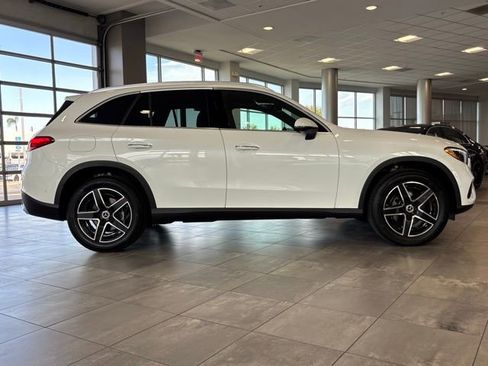 New 2026 Mercedes-Benz GLC 300 4MATIC image 2