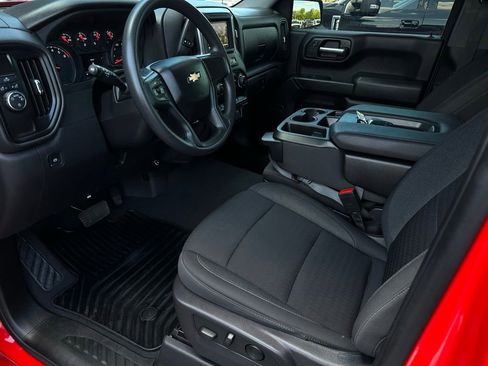 Used 2024 Chevrolet Silverado 1500 Custom w/ Turbomax Blackout Package RWD image 10