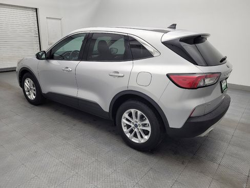 Used 2020 Ford Escape SE FWD image 3