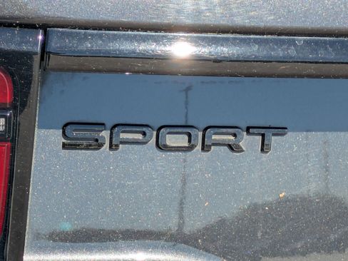 Used 2025 Land Rover Discovery Sport Dynamic SE image 33