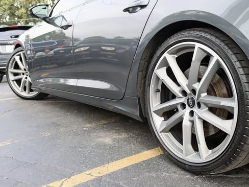 Used 2021 Audi S6 Premium Plus w/ S6 Executive Package AWD/4WD image 13