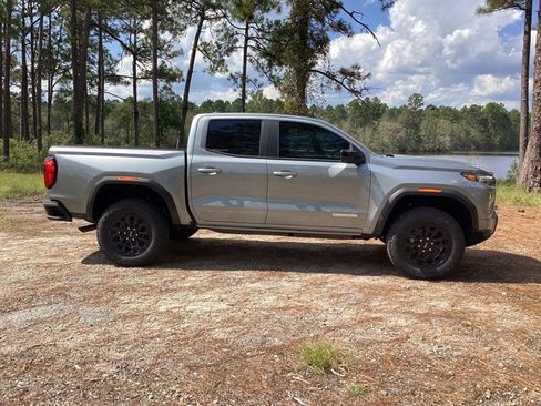 New 2026 GMC Canyon Elevation w/ Convenience Package image 4