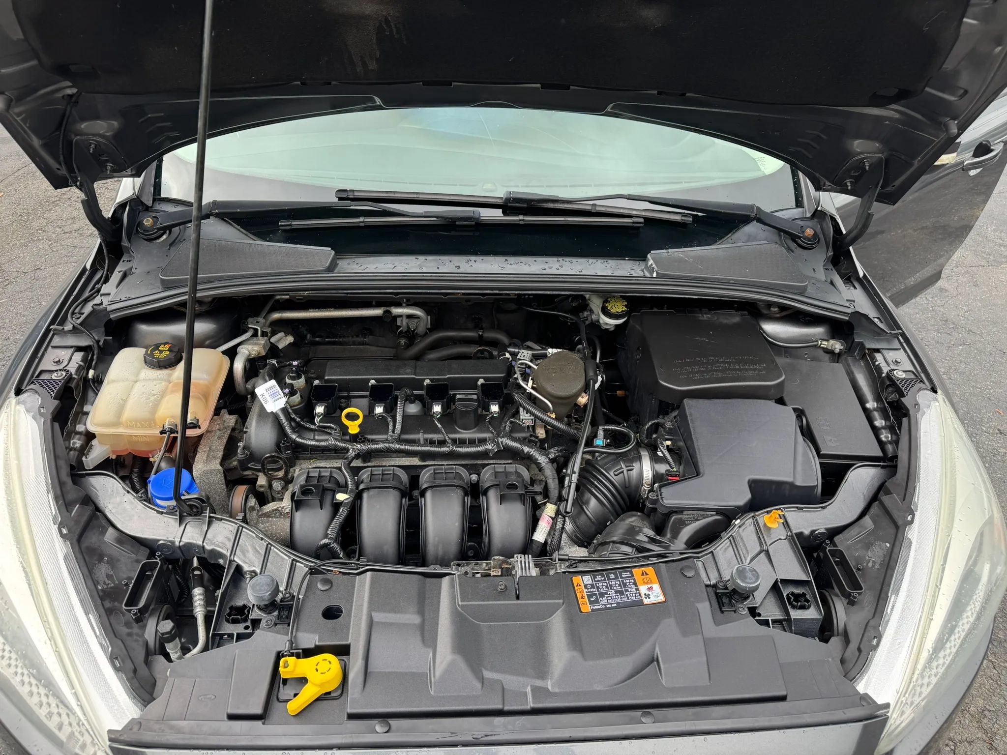 Used 2015 Ford Focus SE w/ SE Cold Weather Package FWD image 15