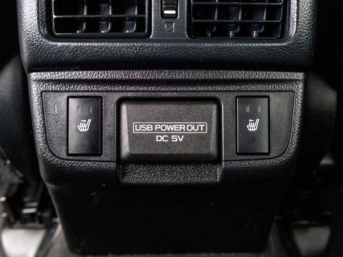 Used 2018 Subaru Outback 2.5i Limited AWD/4WD image 26