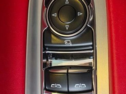 Used 2024 Chevrolet Corvette Stingray Premium Conv w/ 3LT image 11